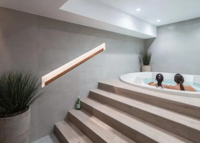 Apartment Riverside Industrial - Sauna-gym- In Style By Wroapart-pl -air-conditioning-all-spa-fitness